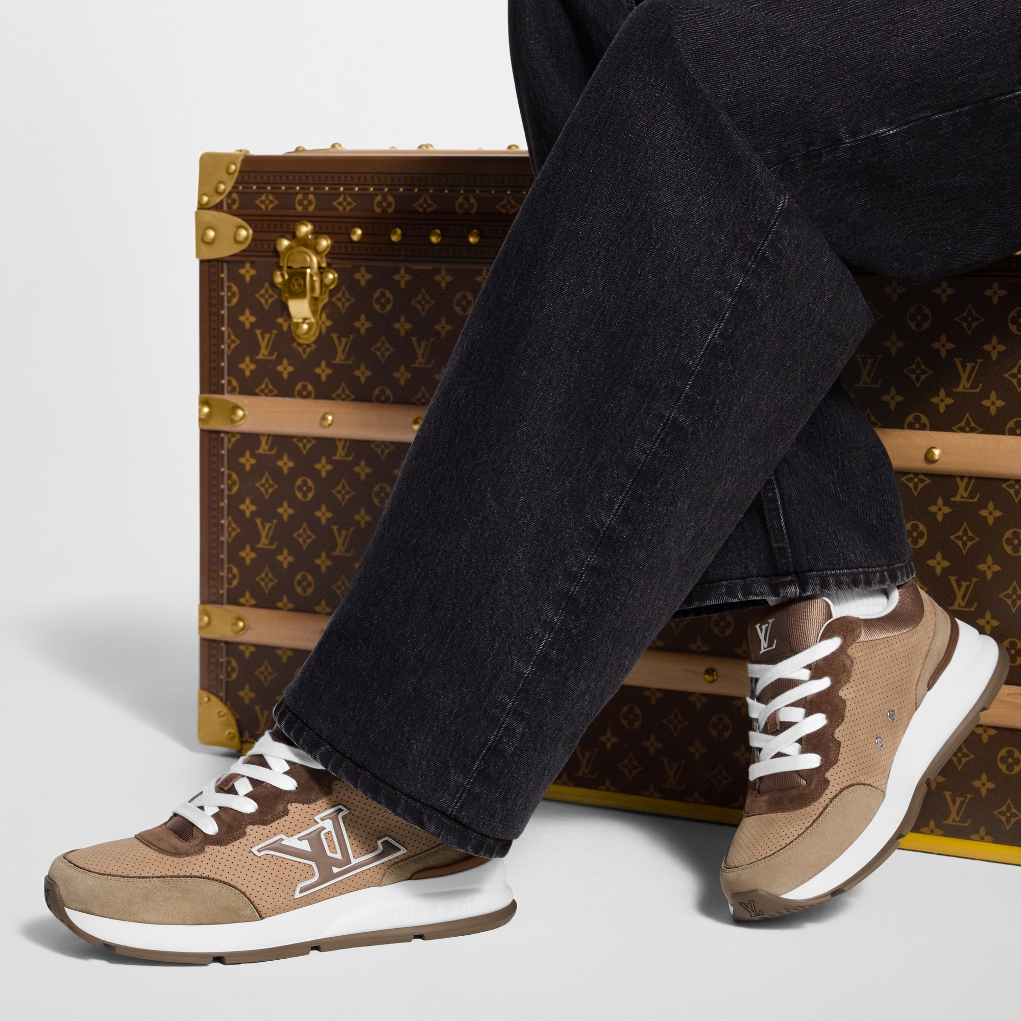 LV Classic Sneaker - Shoes 1AIOJ2 | LOUIS VUITTON